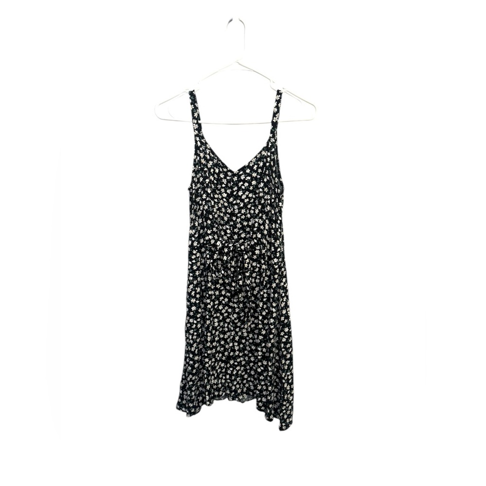 Elegant Black and White Floral Midi Dress